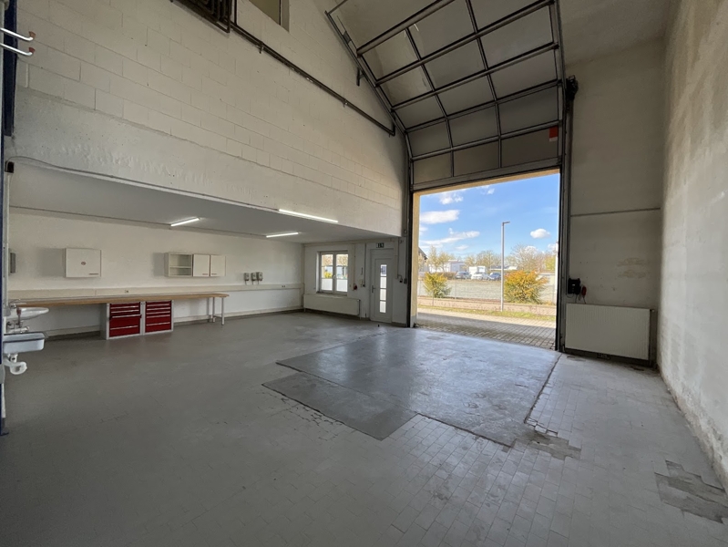 Foto - Halle - Werkstatt - 3