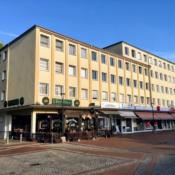 Wohn- und Geschäftshaus